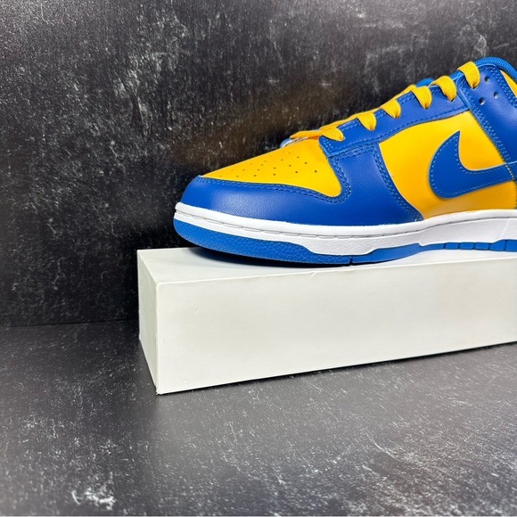 NIKE DUNK LOW RETRO UCLA MENS SHOES SIZE 9.5 BRUINS LOS ANGELES GOLD YELLOW BLUE - Picture 7 of 11